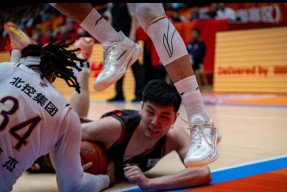 关于CBA常规赛倒计时，尼斯赛前遗憾出局，细节引发关注，震撼外界，训练强度明显提升的信息