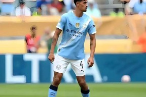 德布劳内新星回归赛场表现惊艳，FPX未来可期！的简单介绍