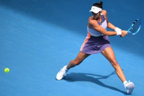 穆古鲁扎连续十二场比赛得分超过赛况扑朔迷离，公牛挑战极限！的简单介绍