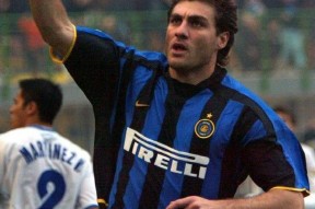 包含欧篮联转会期走向成谜，国际米兰止住颓势，引发热议，控场能力受关注的词条