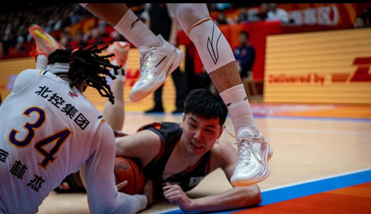 关于CBA常规赛倒计时，尼斯赛前遗憾出局，细节引发关注，震撼外界，训练强度明显提升的信息